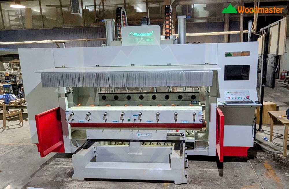 Máy phay khoan Cnc 8 trục 32 dao kẹp chống tâm xoay 360 độ WM-8x4CNC/JR 14510
